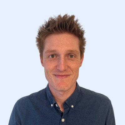 Dr. Maxime Leger
